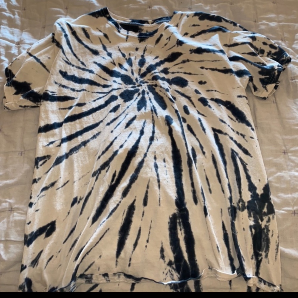 mens blue and white tye dye shirt